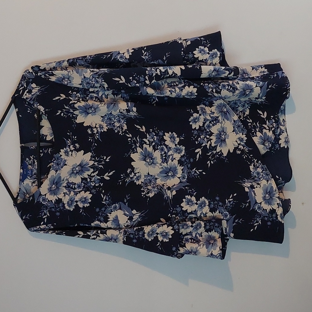 Women's Beautiful Blue Blouse XL